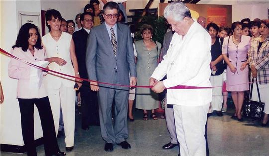 Mons. Héctor González Martínez inaugura la muestra De la Tierra a las Gentes, en Oaxaca